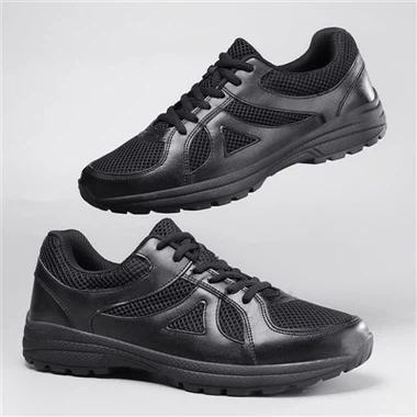 মিলিটারি স্টাইল কালো রঙের স্পোর্ট লো-টপ স্নিকার্স